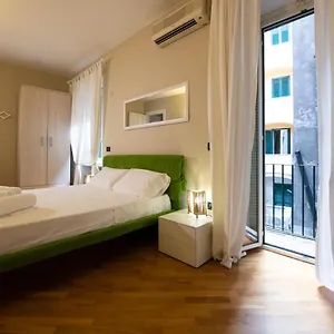 Magenta Collection Crociferi 3 Apartment Rome